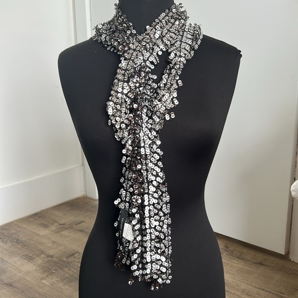 NWOT Marc Jacobs Matte Sequin Scarf - Picture 1 of 6